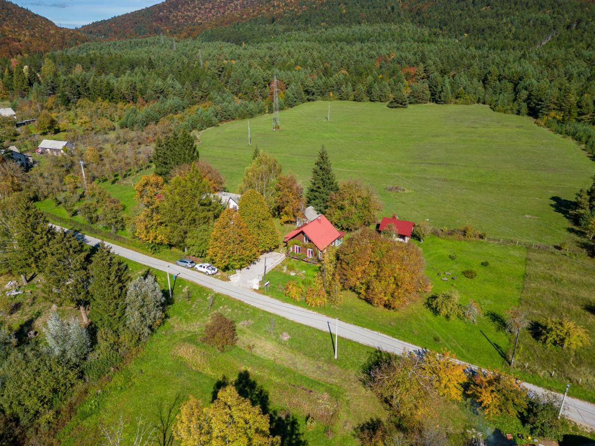 Villa Magnus Lupus Korenica Exterior foto